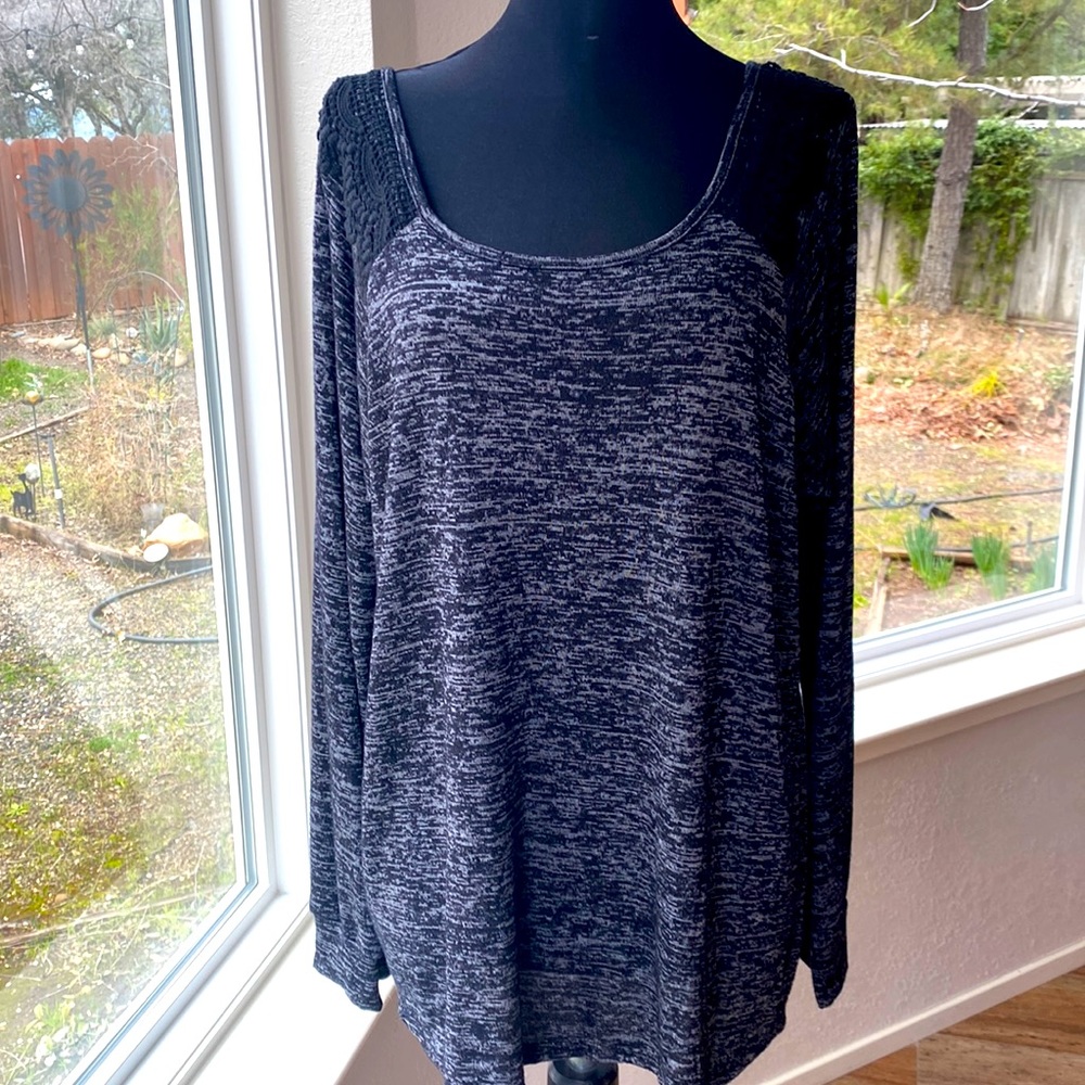 🖤 Long sleeve top